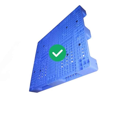 بارگیری 5000 کیلوگرمی پالت سنگین پلاستیکی قفسه HDPE 1300x1100